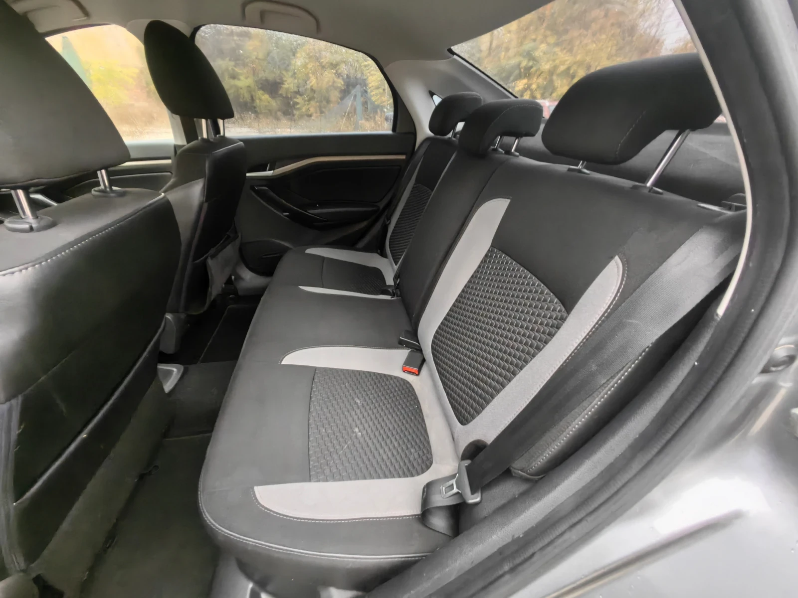 Lada Vesta 1.6 ������ 106 ��, ���������, �������  | Mobile.bg � ����������� 13