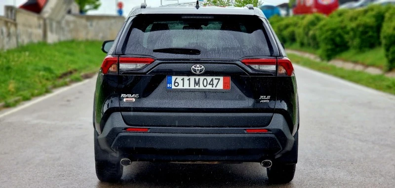 Toyota Rav4 XLE AWD, снимка 4 - Автомобили и джипове - 45448909