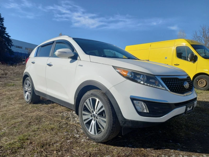 Kia Sportage, снимка 2 - Автомобили и джипове - 48141297