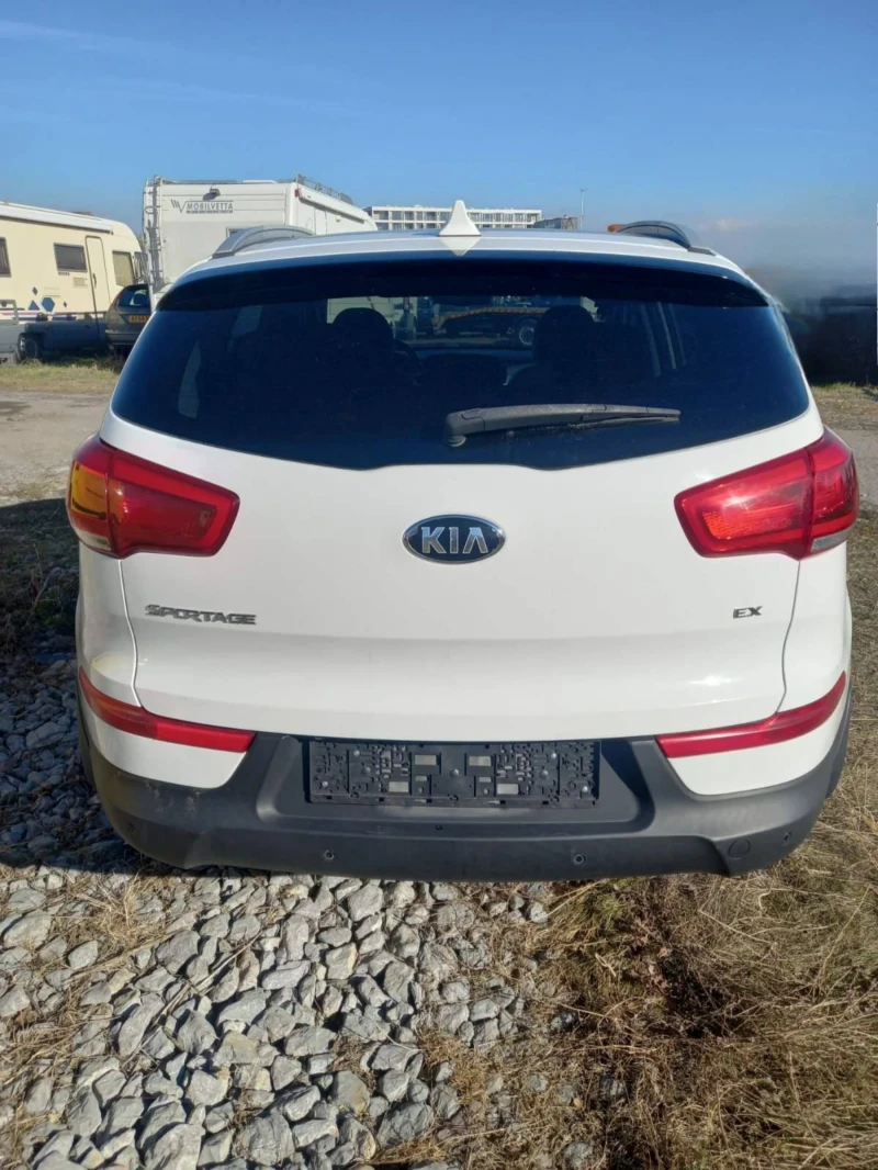 Kia Sportage, снимка 13 - Автомобили и джипове - 48141297