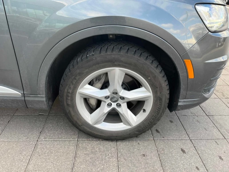 Audi Q7 Progressiv  CARFAX, снимка 7 - Автомобили и джипове - 52503699