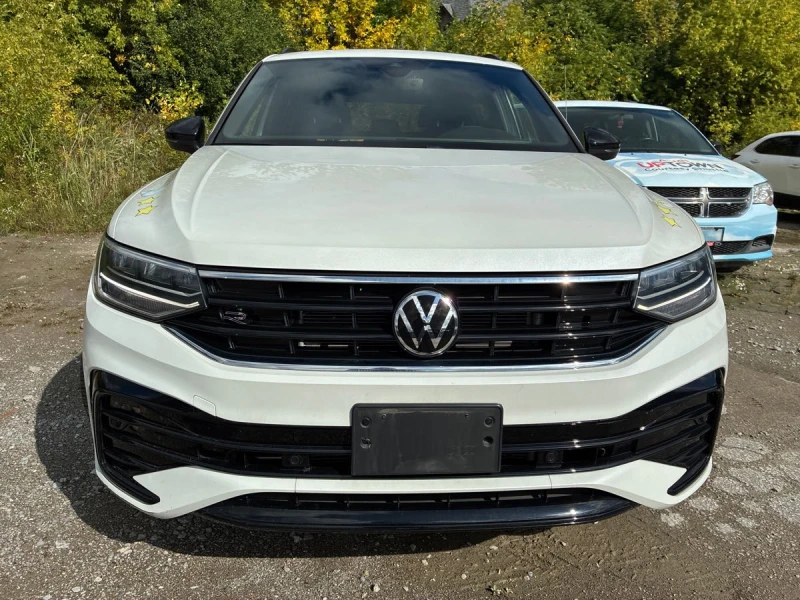 VW Tiguan Comfortline R-Line Black Edition * * CARFAX * * , снимка 4 - Автомобили и джипове - 52776493