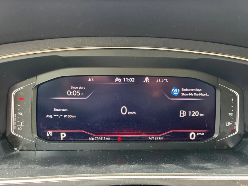 VW Tiguan Comfortline R-Line Black Edition * * CARFAX * * , снимка 8 - Автомобили и джипове - 52776493