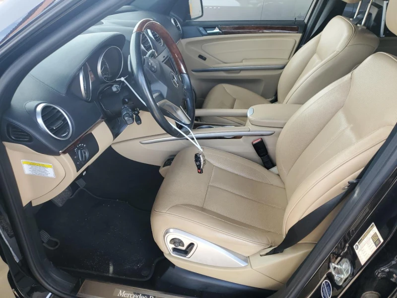 Mercedes-Benz GL 550 5.5l 4Matic, снимка 7 - Автомобили и джипове - 53252730