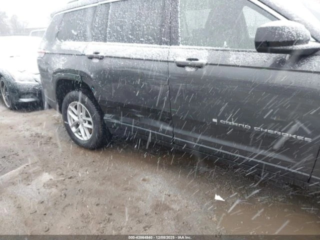 Jeep Grand Wagoneer L LAREDO 4X4 - изображение 6