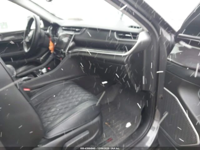 Jeep Grand Wagoneer L LAREDO 4X4 - изображение 5