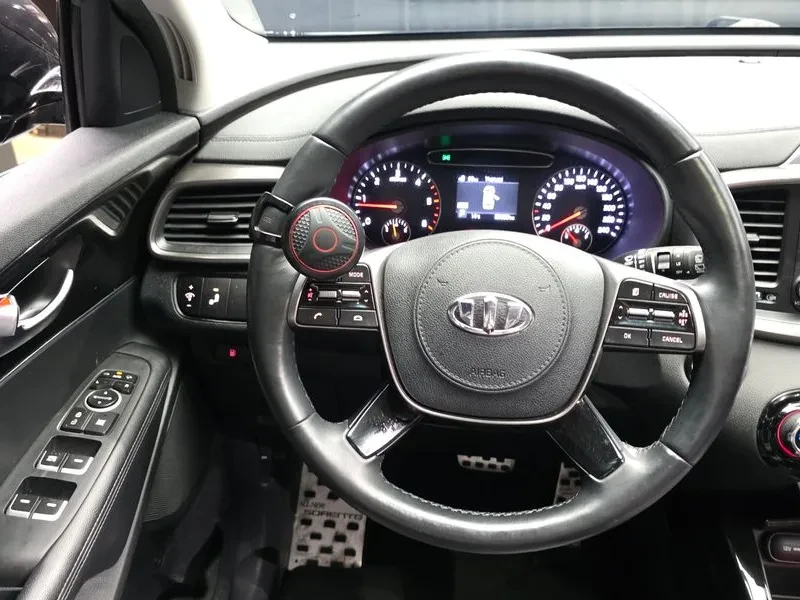 Kia Sorento 2.2 CRDI 4WD - САМО 30% АВАНС, снимка 13 - Автомобили и джипове - 56017290