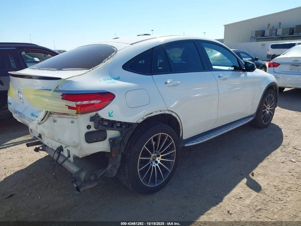 Mercedes-Benz GLC 300 * 4MATIC * COUPE* CARFAX * КРАЙНА ЦЕНА ДО БГ* КЛИП - изображение 4