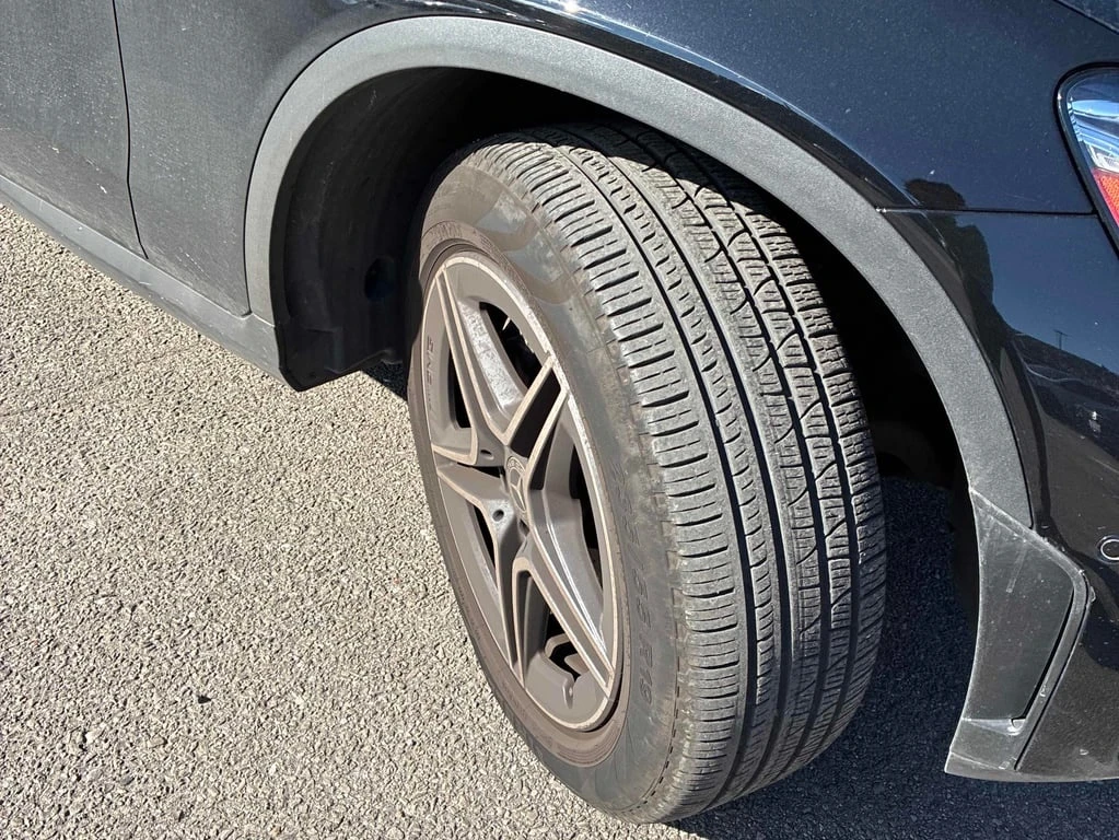 Mercedes-Benz GLC 300 * 4MATIC * CARFAX * 360 * ПОДГРЕВИ - изображение 7