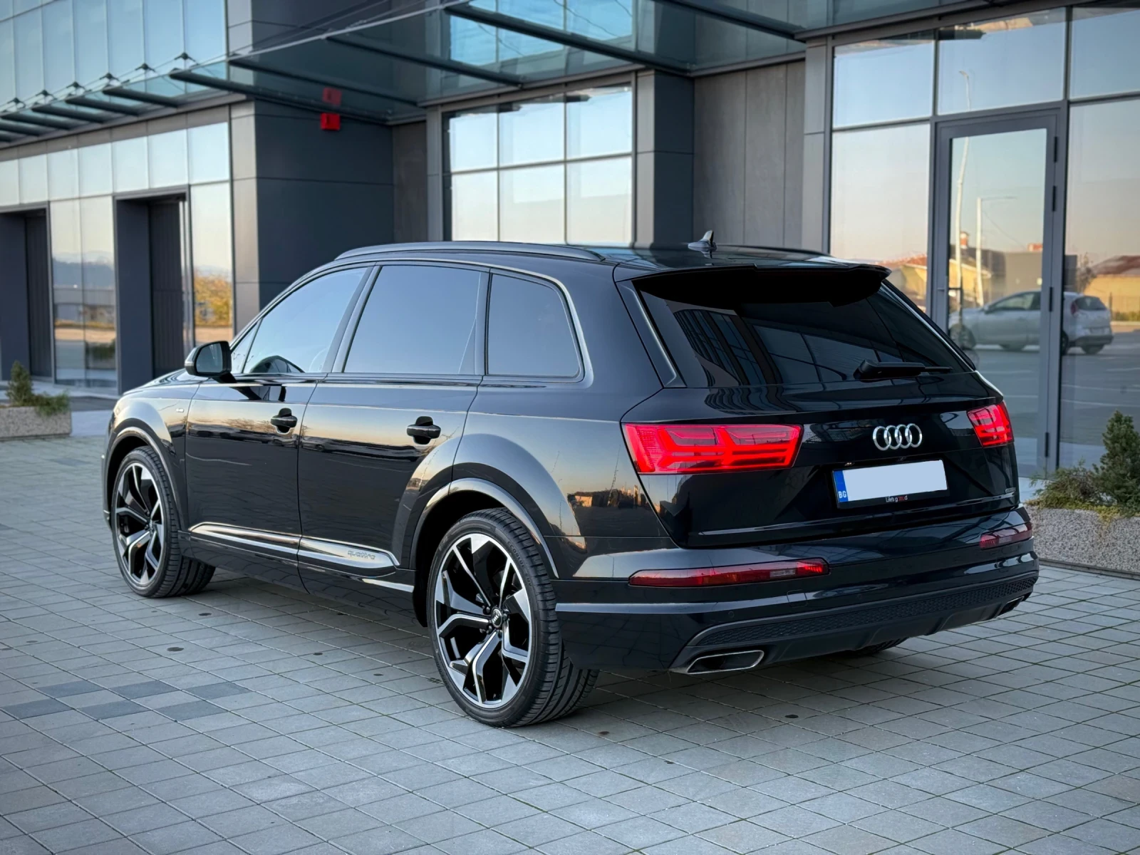 Audi Q7 3.0TDi* QUATTRO* MATRIX* Digital* S-Line* 3xTV | Mobile.bg � ����������� 7