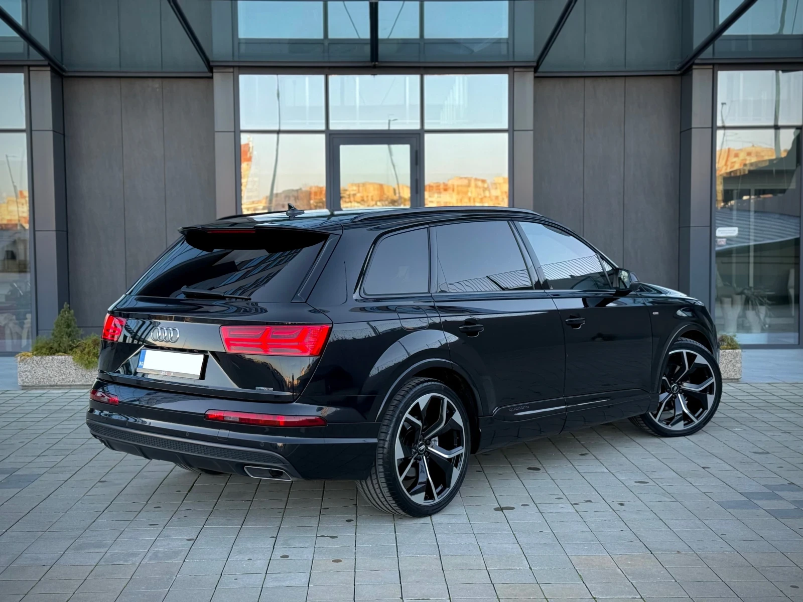 Audi Q7 3.0TDi* QUATTRO* MATRIX* Digital* S-Line* 3xTV | Mobile.bg � ����������� 3
