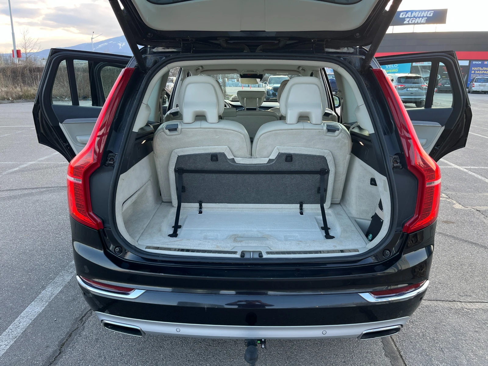 Volvo Xc90 D5 Inscription / НОВ МОТОР / 4x4 / 7-местен, снимка 16 - Автомобили и джипове - 53756724
