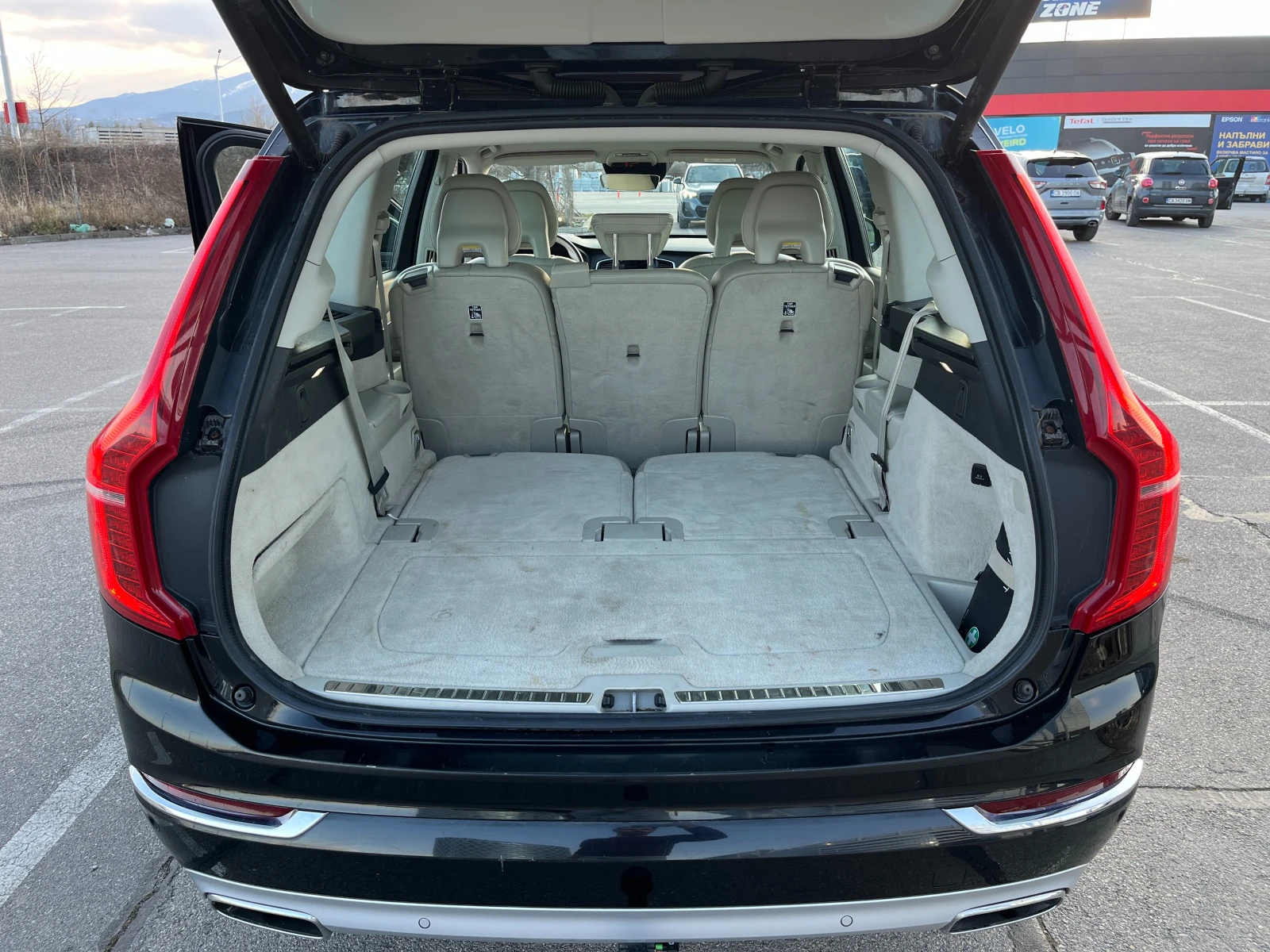 Volvo Xc90 D5 Inscription / НОВ МОТОР / 4x4 / 7-местен, снимка 15 - Автомобили и джипове - 53756724