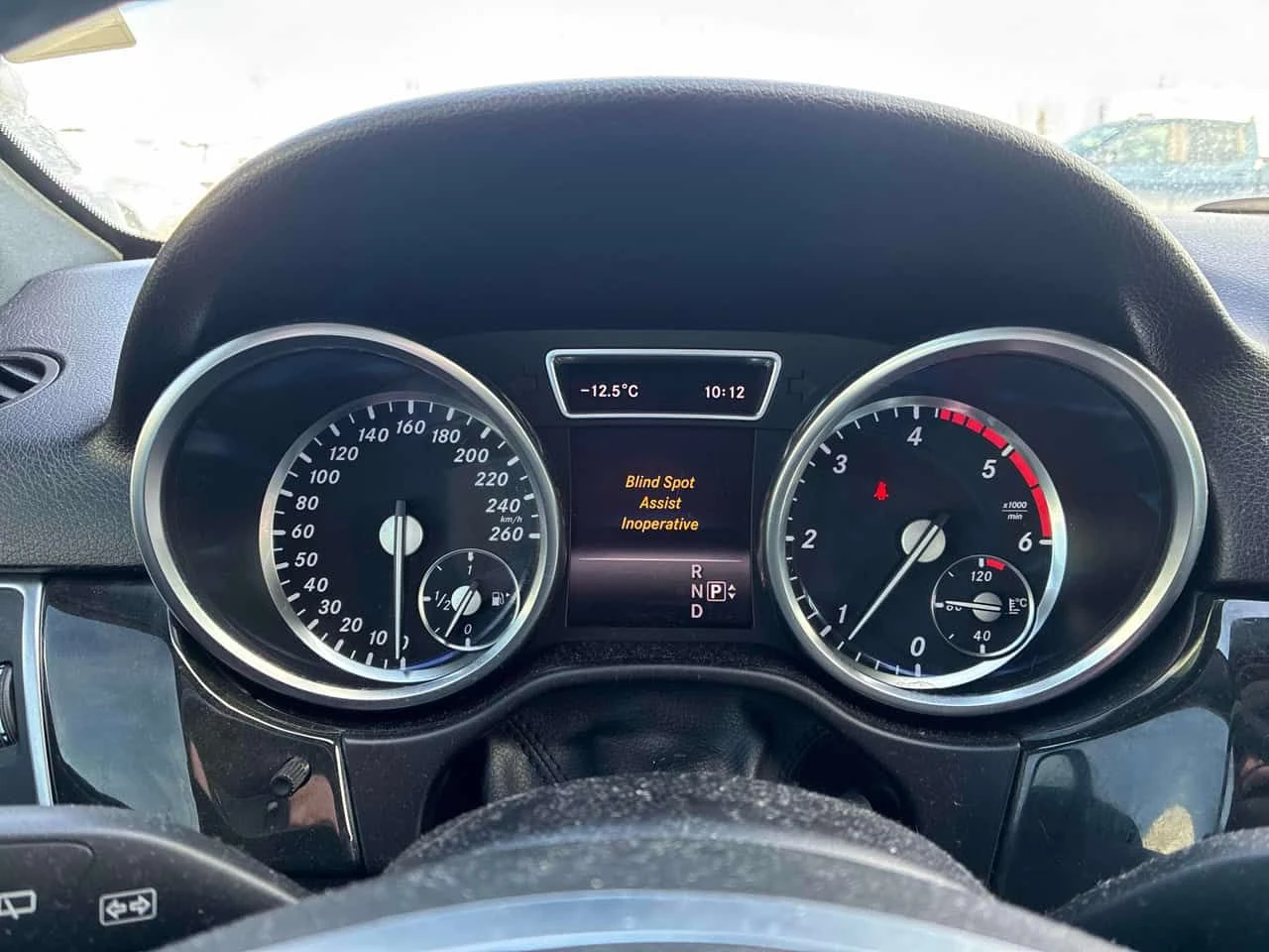 Mercedes-Benz ML 350 4MATIC * 360 KAMEРА* ПОДГРЕВИ* ПАНОРАМА* , снимка 8 - Автомобили и джипове - 53990901