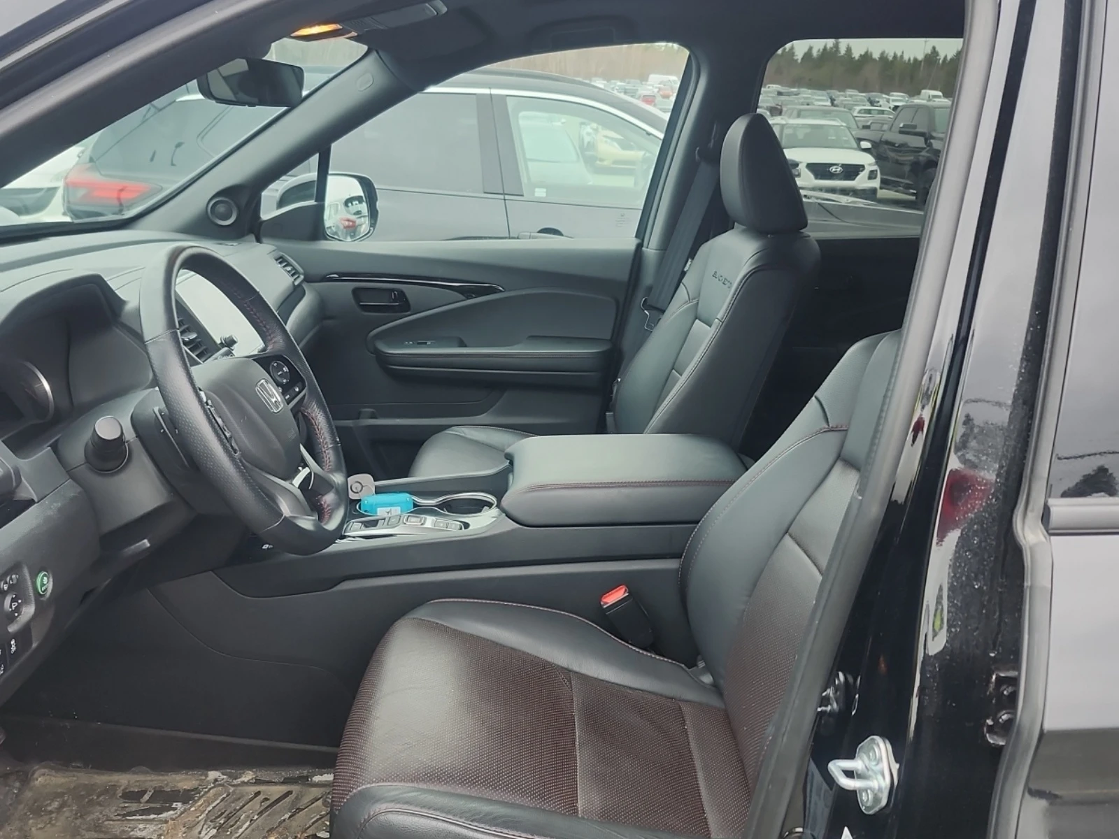 Honda Passport BLACK EDITION * * CARFAX * * АВТО КРЕДИТ * * , снимка 5 - Автомобили и джипове - 54101169