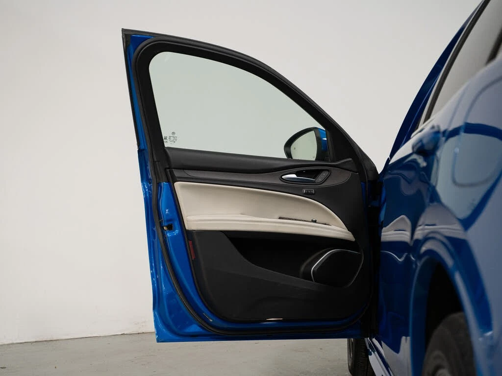 Alfa Romeo Stelvio * ���������� * (���� �� ��) | Mobile.bg � ����������� 8