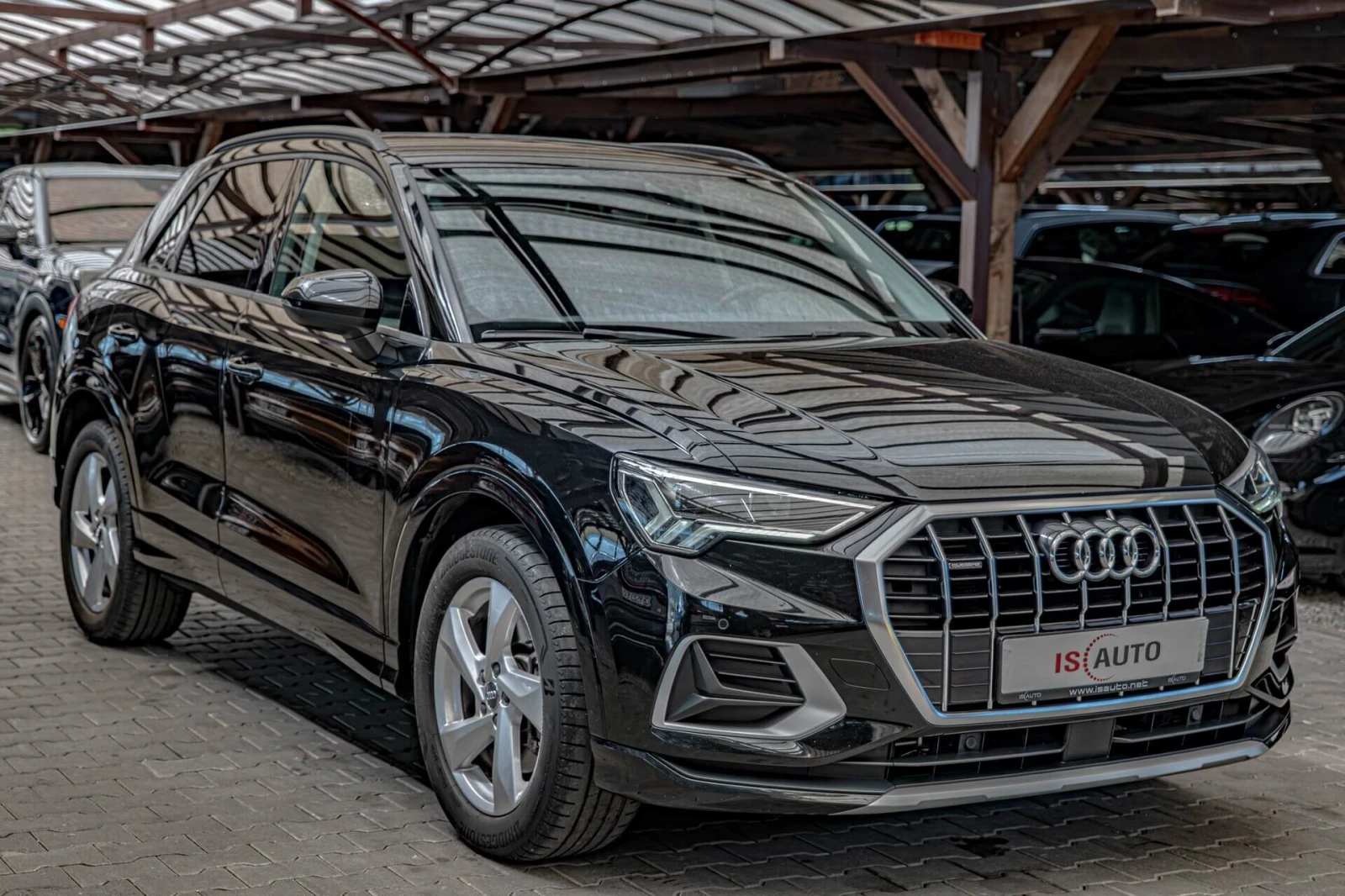 Audi Q3 40TFSI/Quattro/Virtual/Подгрев/Sline/Lane Assist, снимка 2 - Автомобили и джипове - 54937108