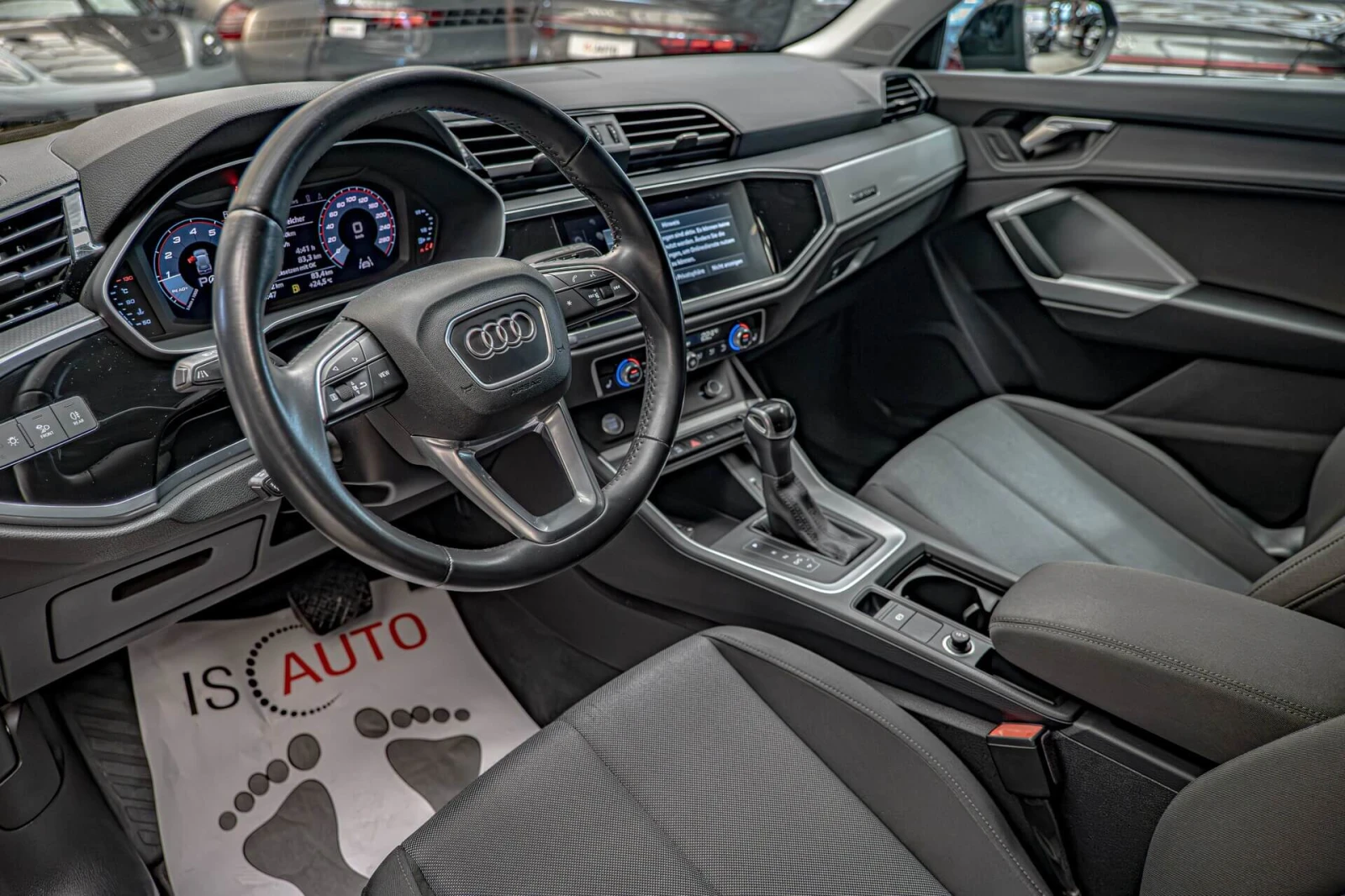 Audi Q3 40TFSI/Quattro/Virtual/Подгрев/Sline/Lane Assist, снимка 7 - Автомобили и джипове - 54937108