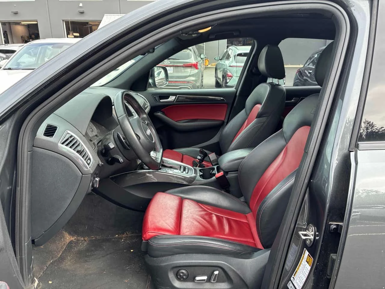 Audi SQ5 * 3.0T Technik * CARFAX * ЦЕНА ДО БГ, снимка 6 - Автомобили и джипове - 55226212