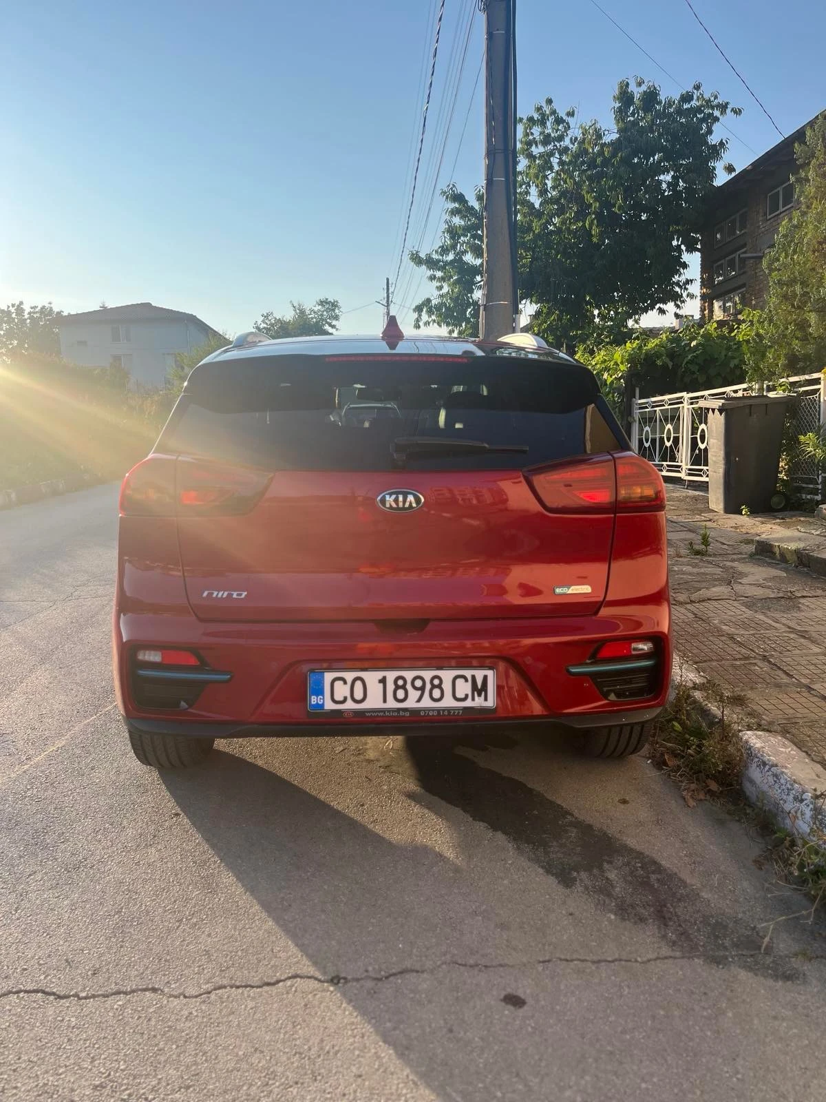 Kia Niro, снимка 3 - Автомобили и джипове - 55434680