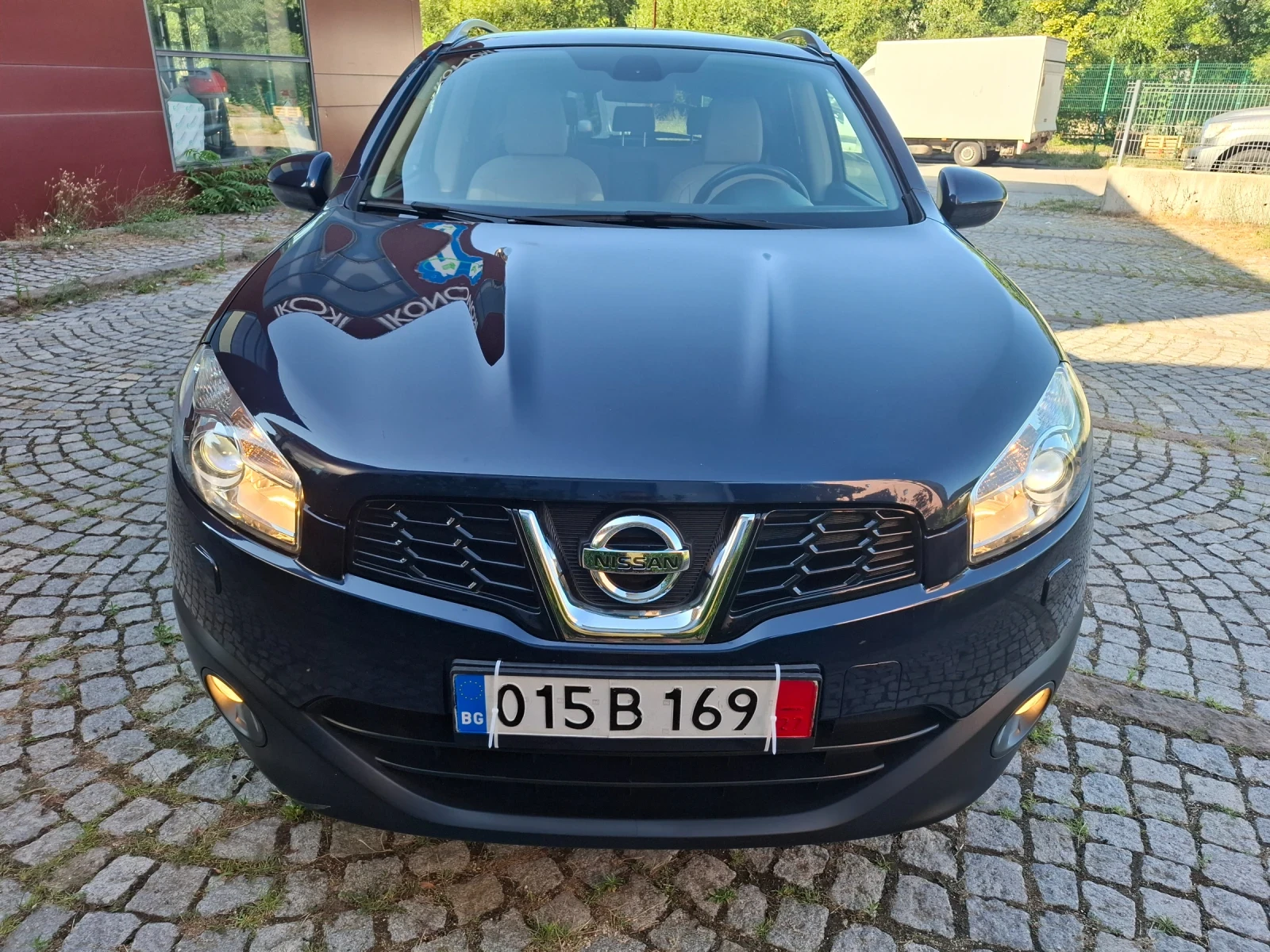 Nissan Qashqai 2.0i -141к.с. ПАНОРАМА* КОЖА* КЛИМАТРОНИК * АВТОПИ, снимка 6 - Автомобили и джипове - 55501484