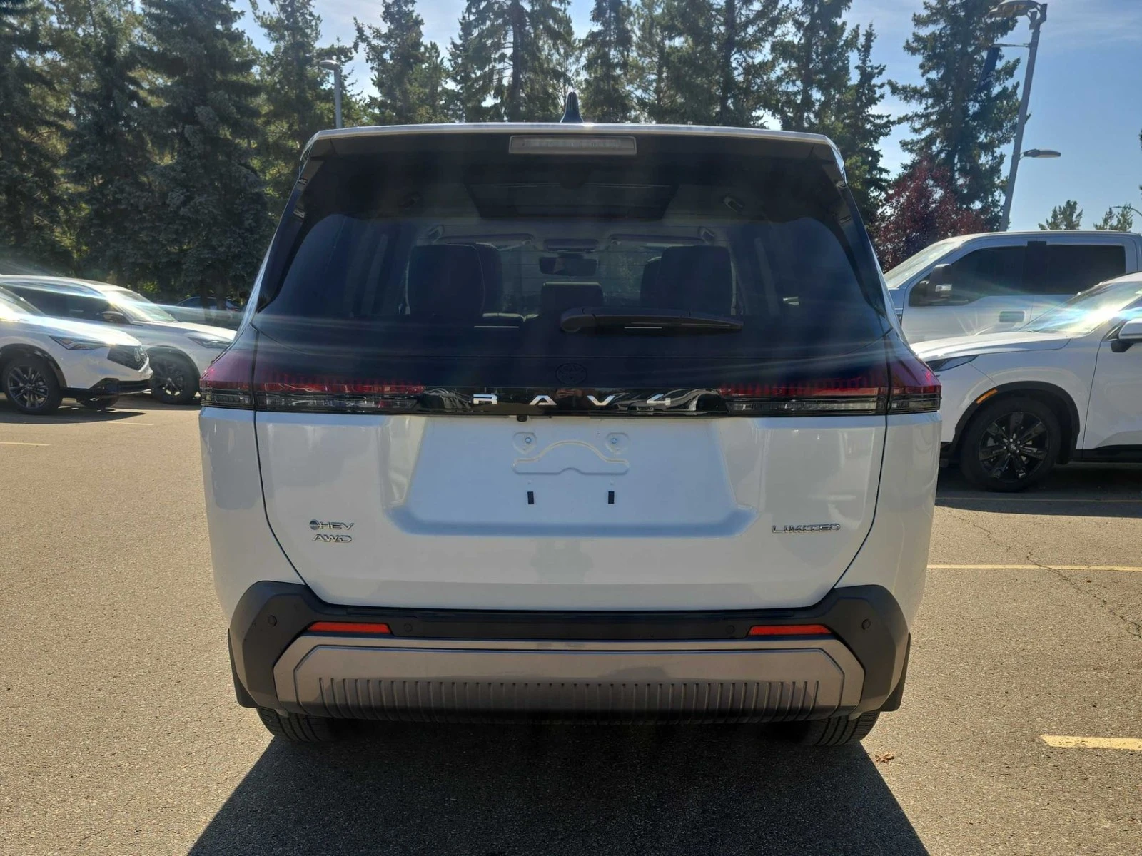 Toyota Rav4 HYBRID LIMITED | Без щети | 4 100KM, снимка 3 - Автомобили и джипове - 56125737