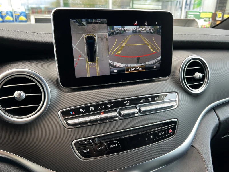 Mercedes-Benz V 250 d/AMG/4MATIC/EXTRA LONG/BURMESTER/360/LED/8-МЕСТЕН, снимка 10 - Бусове и автобуси - 53040432