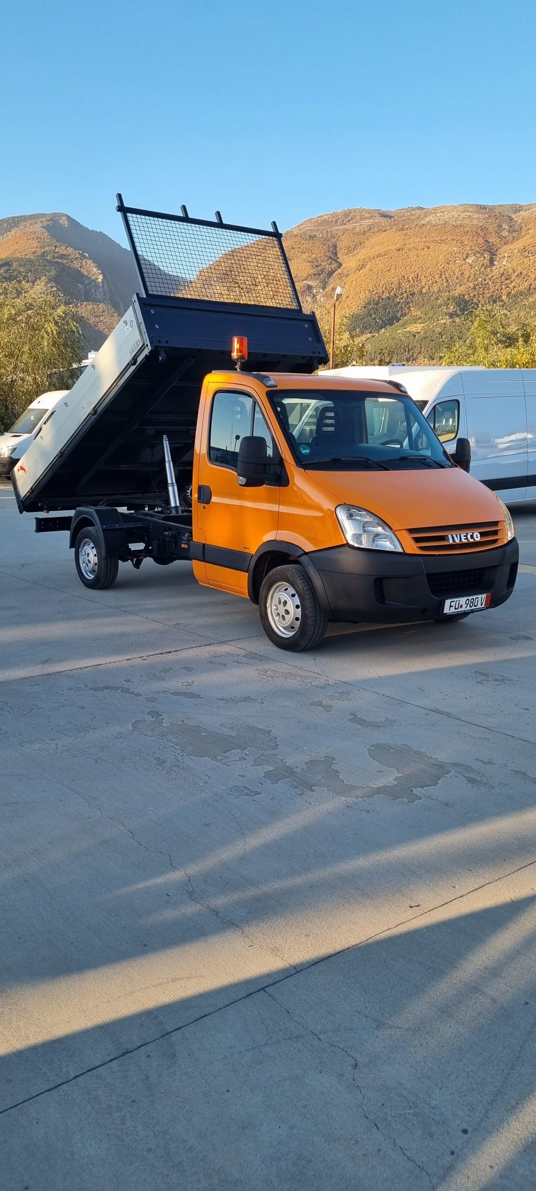 Iveco 35s12 ТРИСТРАНЕН САМОСВАЛ - изображение 2