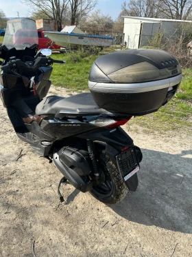 Honda Forza Skuter, снимка 6