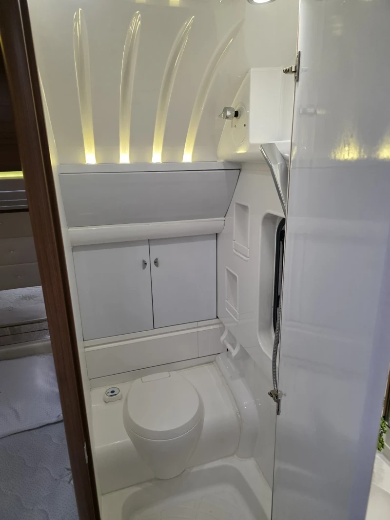 Каравана Hobby Premium 540, снимка 15 - Каравани и кемпери - 53061741