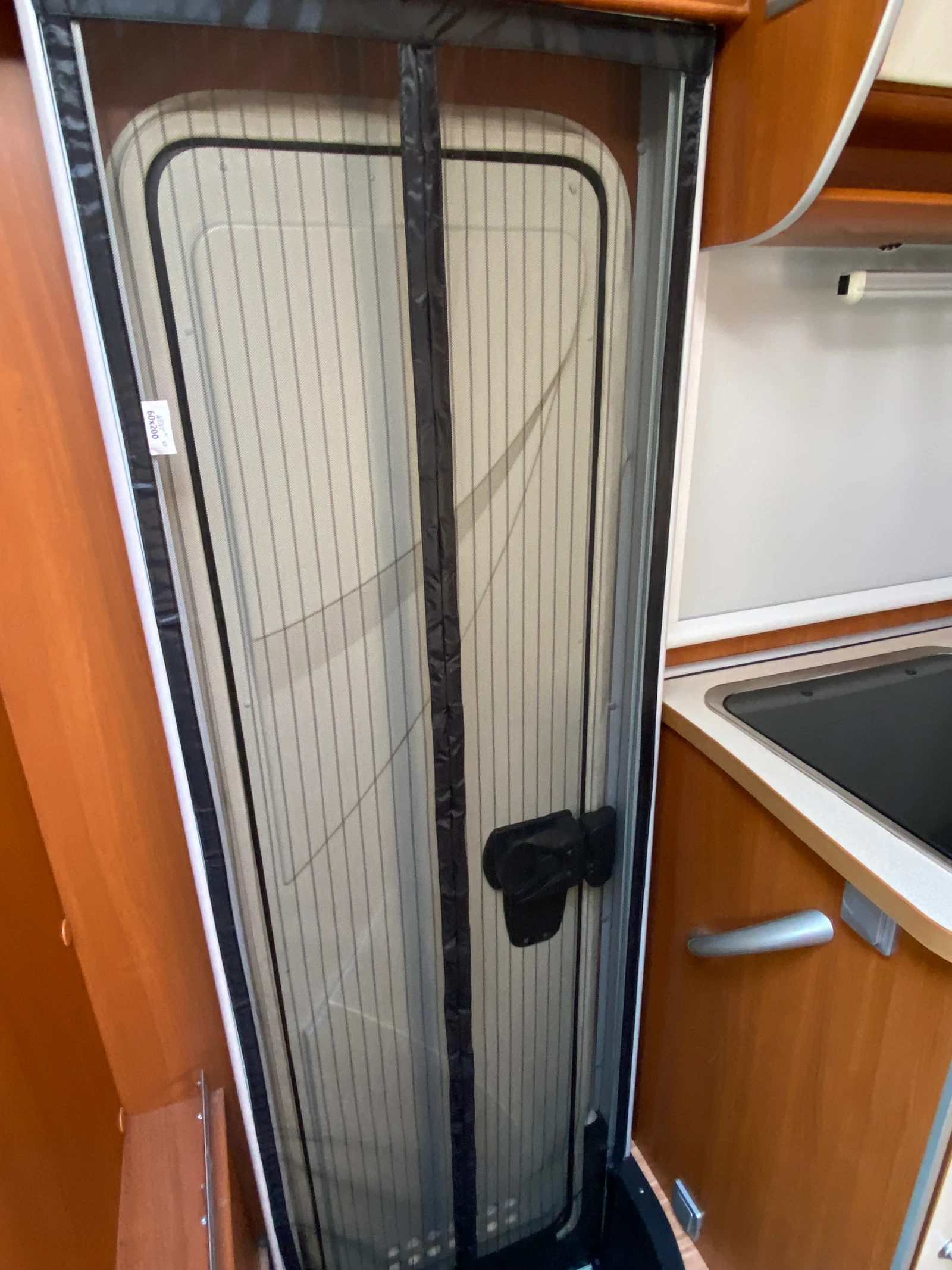 Кемпер McLouis 0887406748, снимка 10 - Каравани и кемпери - 53757155