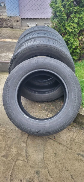 Гуми Летни 235/60R17, снимка 3