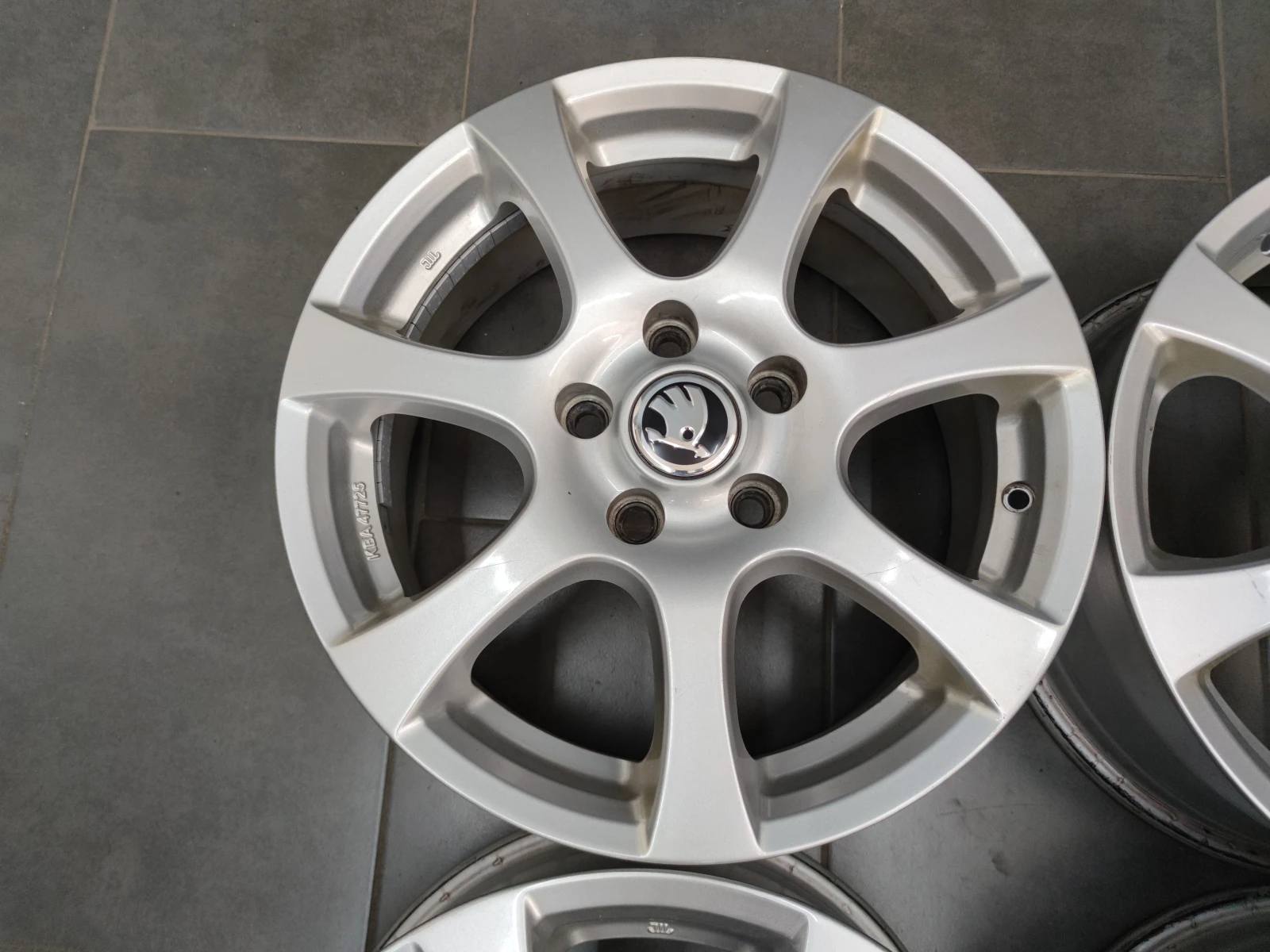   Skoda | Mobile.bg   5