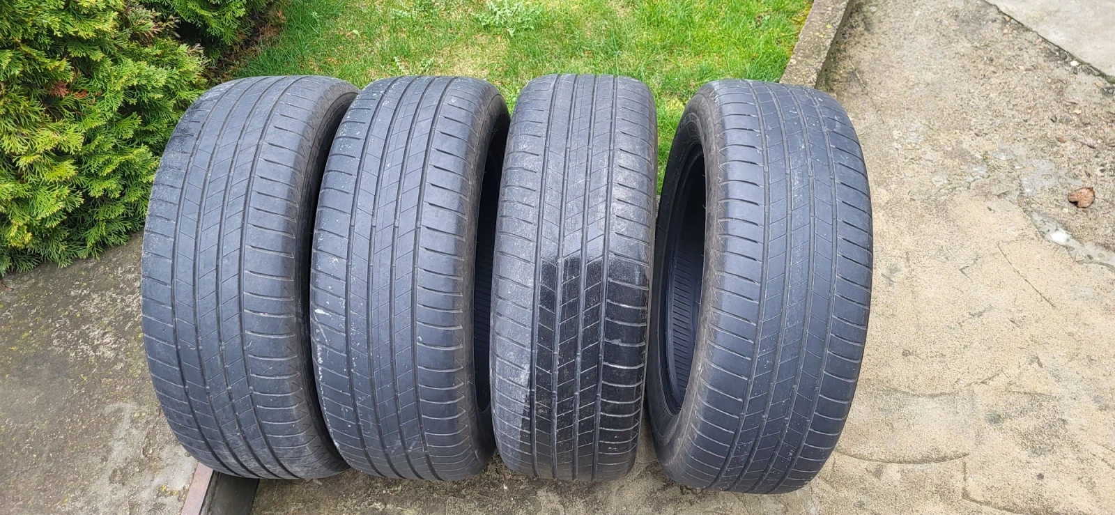 Гуми Летни 235/60R17, снимка 2 - Гуми и джанти - 54006870