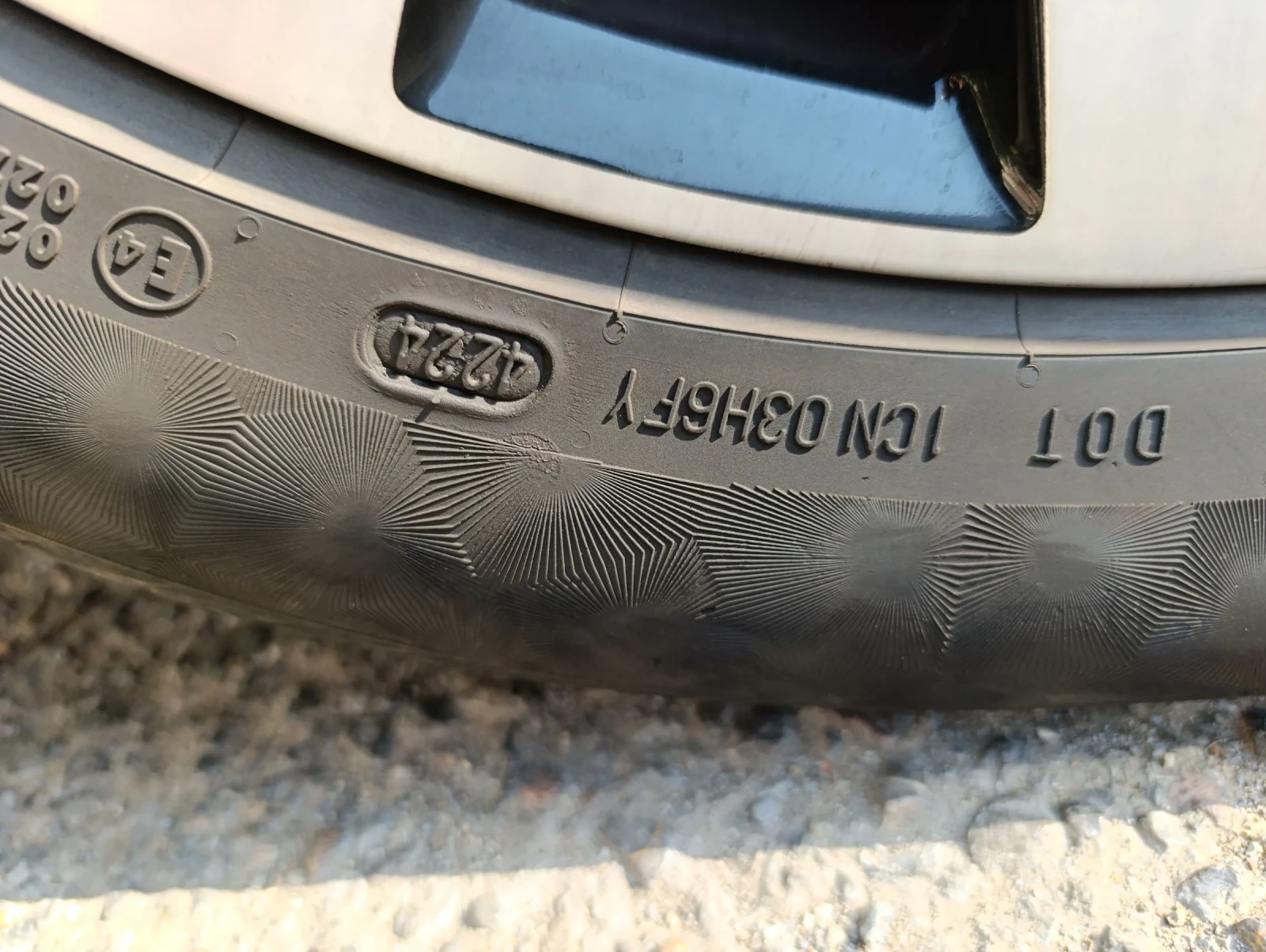 Гуми Летни 225/55R19, снимка 3 - Гуми и джанти - 55432659