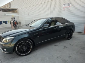 Mercedes-Benz C 320, снимка 2