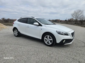 Volvo V40 Cross Country Ocean Race D3 АВТОМАТ КОЖА, снимка 1