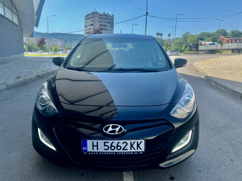 Hyundai I30 1.6 CRDI, снимка 1 - Автомобили и джипове - 46348675