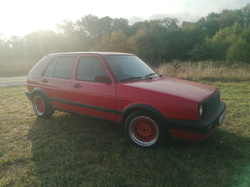 VW Golf 1.6, снимка 4 - Автомобили и джипове - 47338700