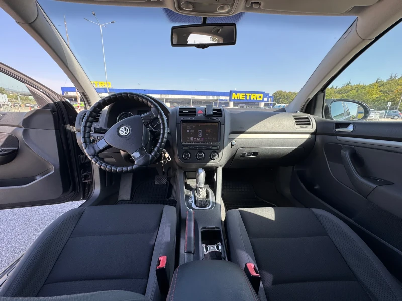 VW Golf 1.9 TDI 105HP DSG, снимка 14 - Автомобили и джипове - 47462062