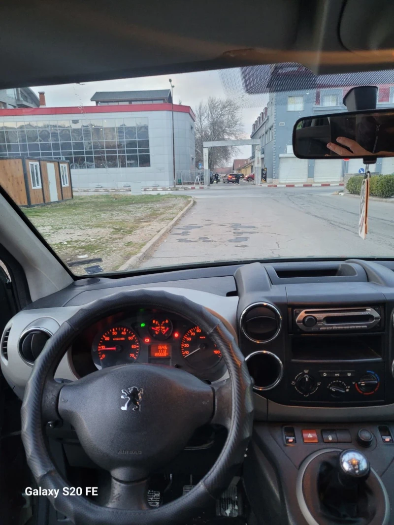 Peugeot Partner 1.6hdi, снимка 6 - Автомобили и джипове - 48479248