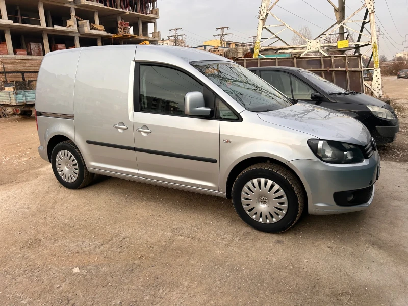 VW Caddy 1.6TDI, снимка 6 - Автомобили и джипове - 48897315