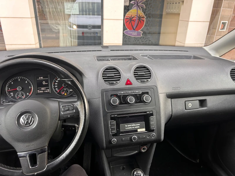 VW Caddy 1.6TDI, снимка 10 - Автомобили и джипове - 48897315