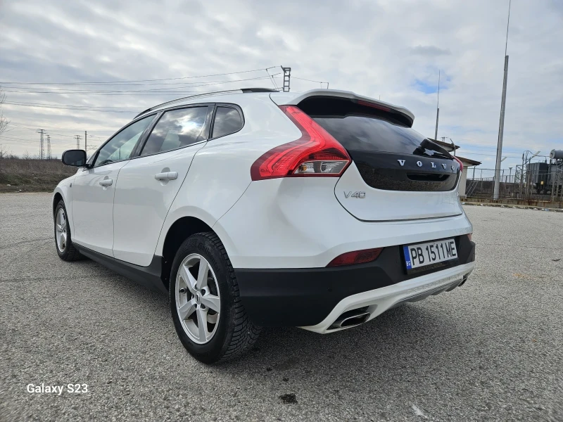 Volvo V40 Cross Country Ocean Race D3 АВТОМАТ КОЖА, снимка 5 - Автомобили и джипове - 49041834