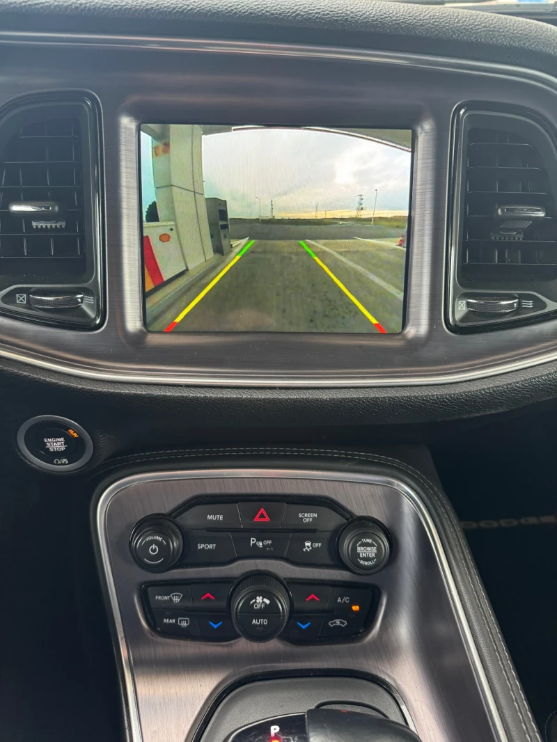 Dodge Challenger, снимка 12 - Автомобили и джипове - 49849978