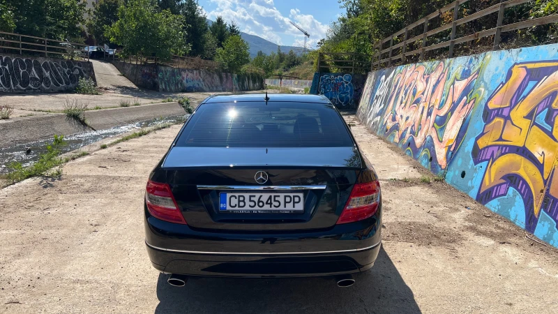 Mercedes-Benz C 280 V6 3.0 Avantgarde, снимка 4 - Автомобили и джипове - 53204851