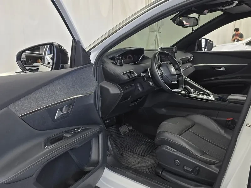 Peugeot 3008 1.5 BlueHDI GT - САМО 30% АВАНС, снимка 10 - Автомобили и джипове - 55987593