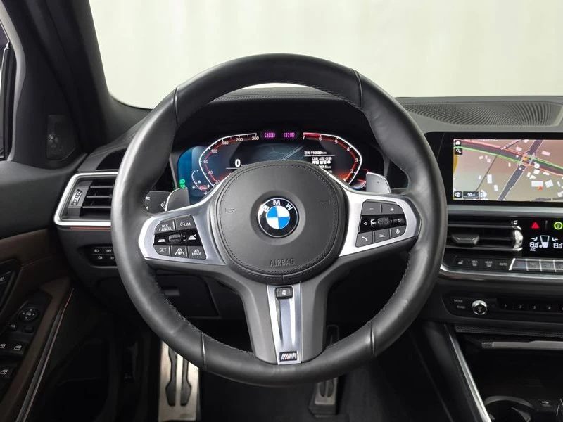 BMW 330 330i M Sport| 258к.с., снимка 13 - Автомобили и джипове - 56169732