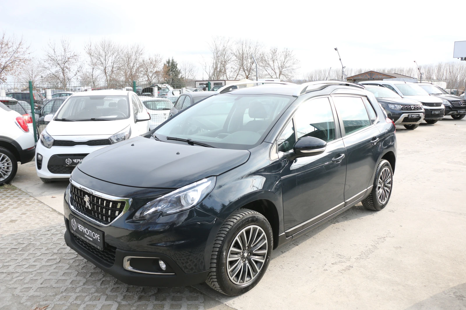 Peugeot 2008 1.2 e-THP Allure AT6 - изображение 3