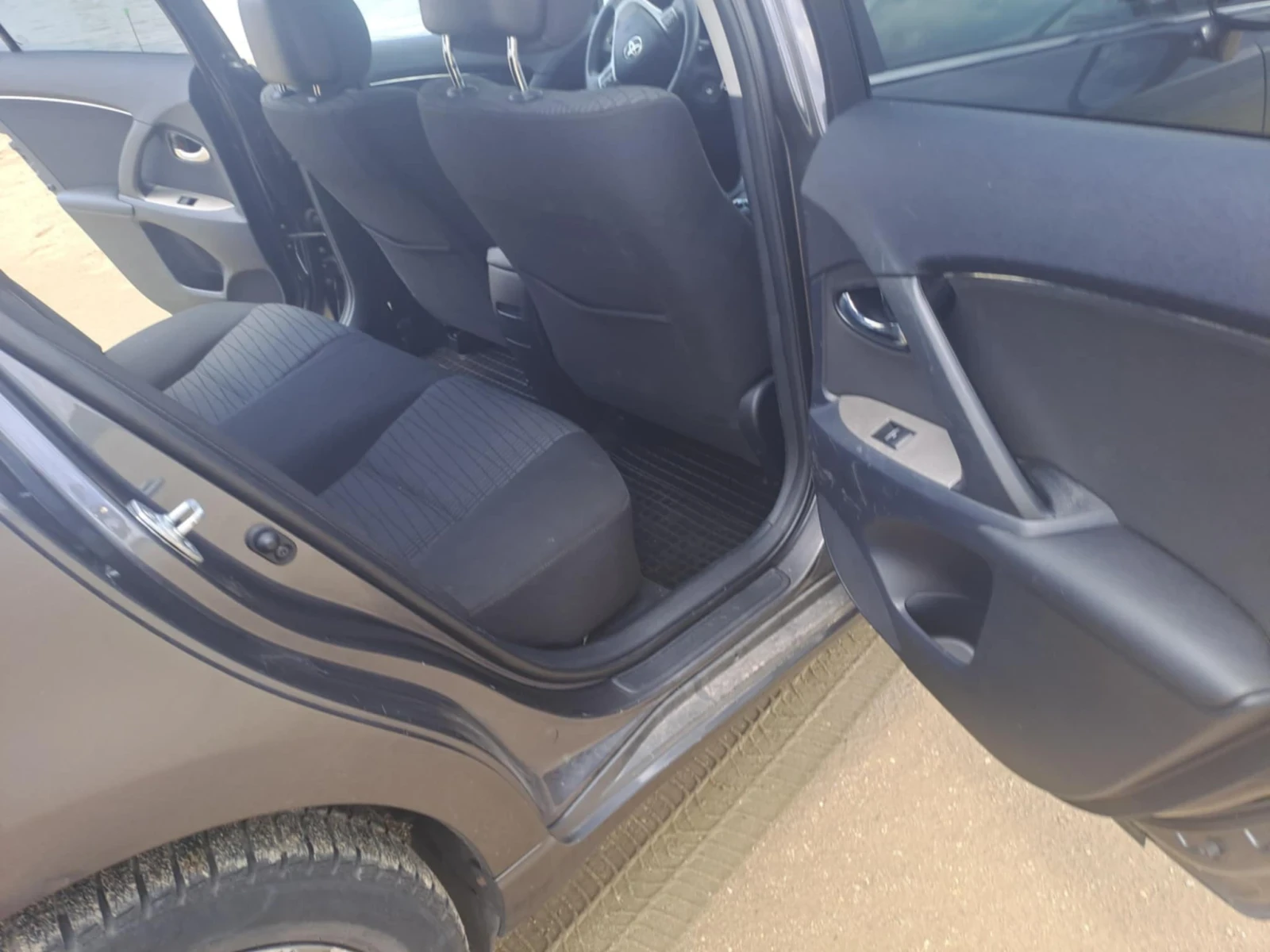 Toyota Avensis  - изображение 5